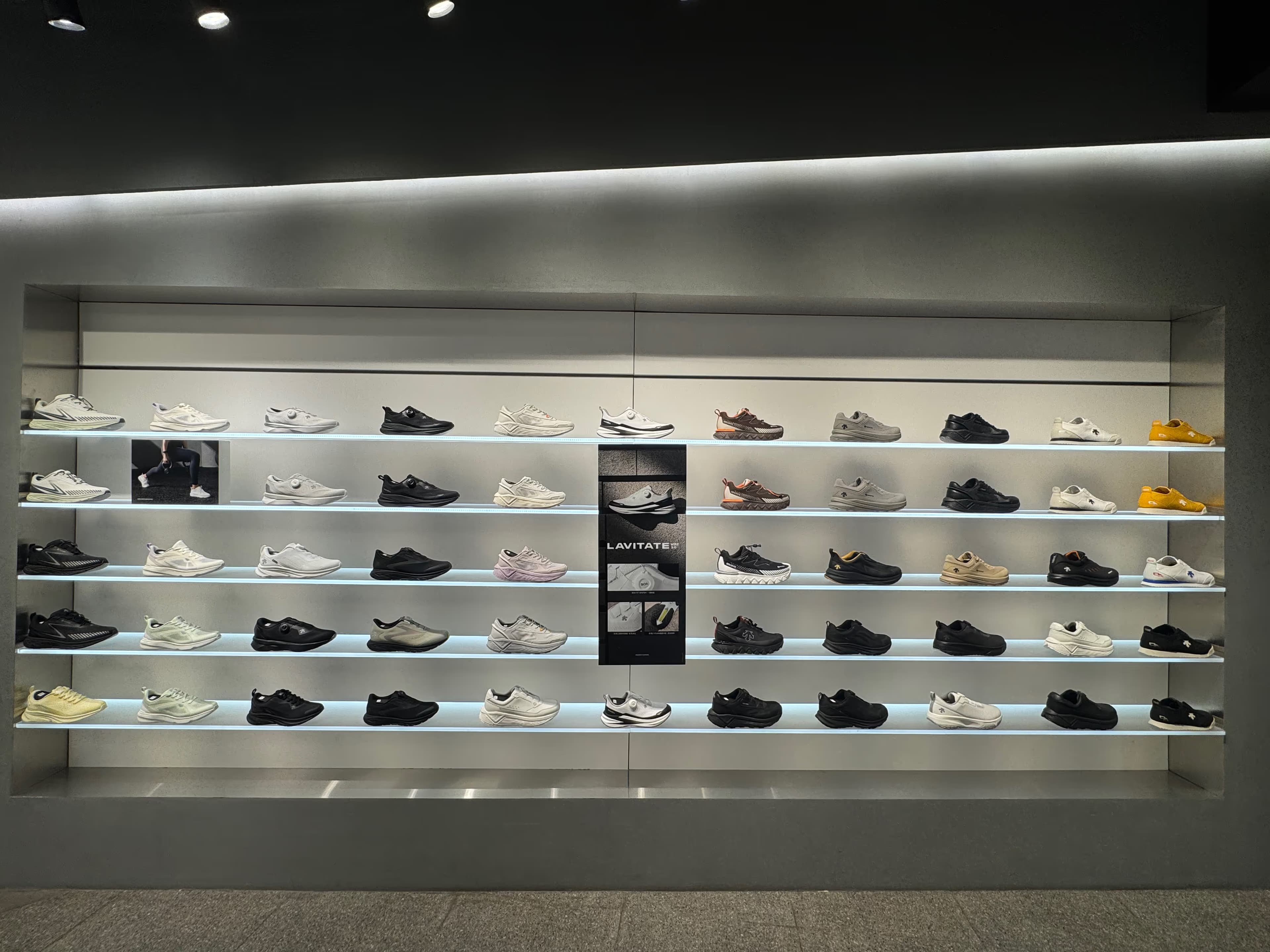 DESCENTE - Image 3
