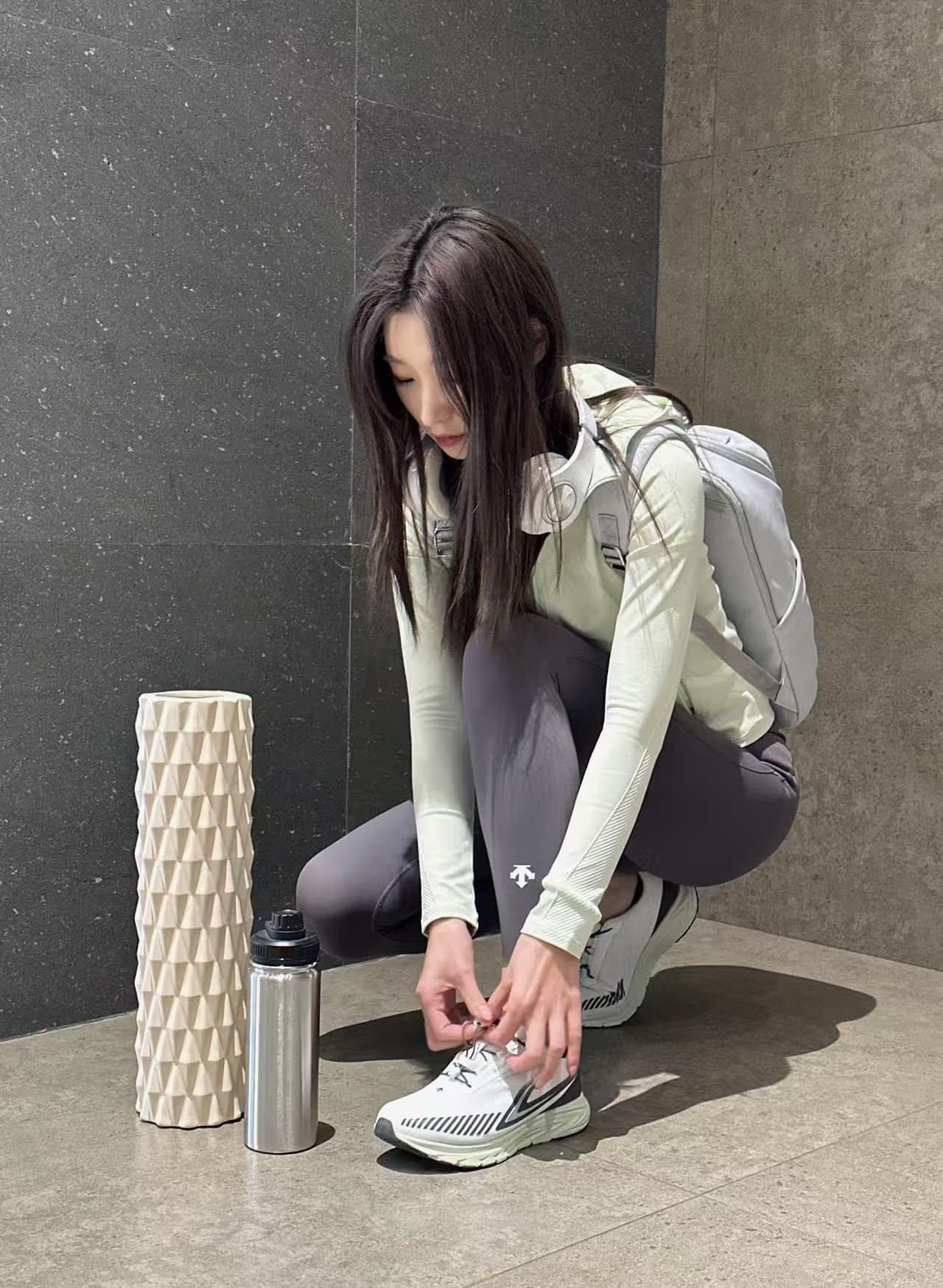 DESCENTE - Image 7